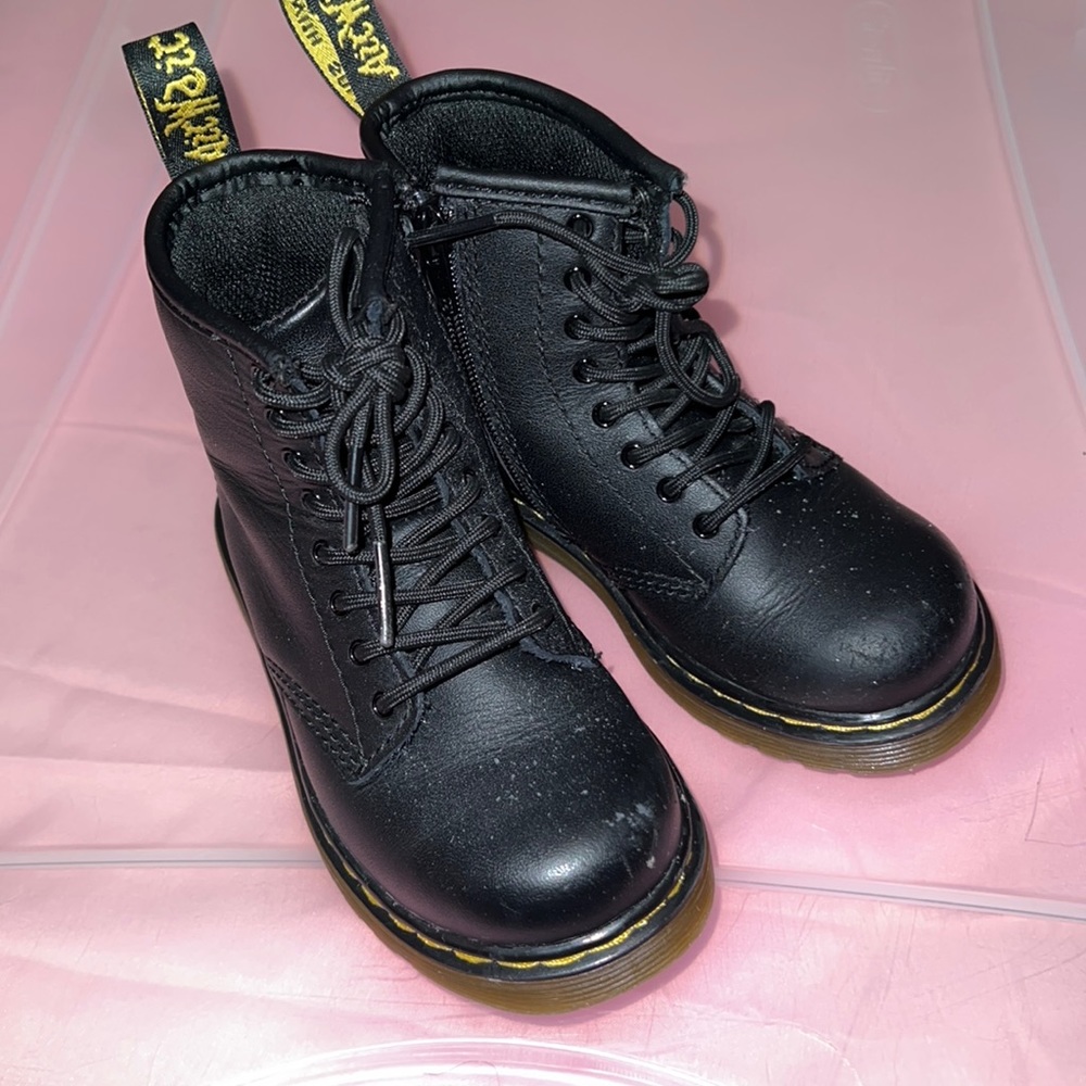 Black Dr. Marten boots for toddler🤘🏼😎